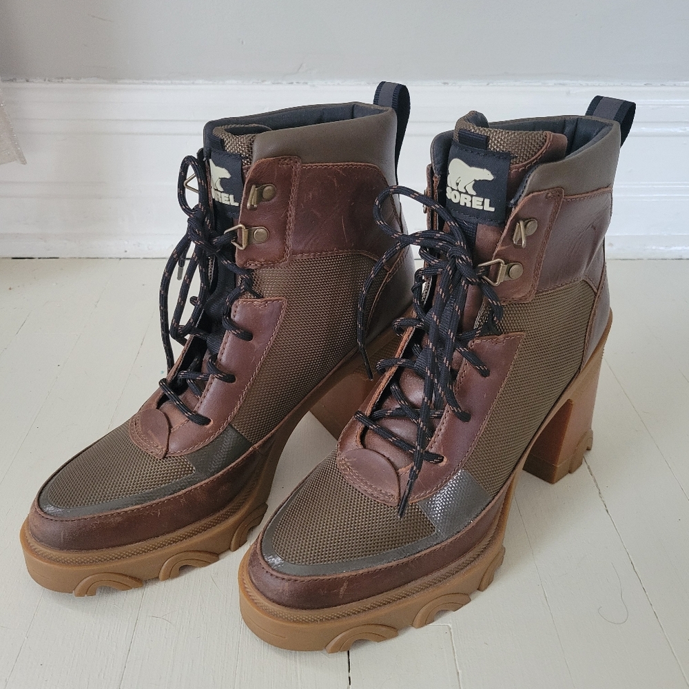 Sorel Size 8 Brex Heeled Waterproof Boot